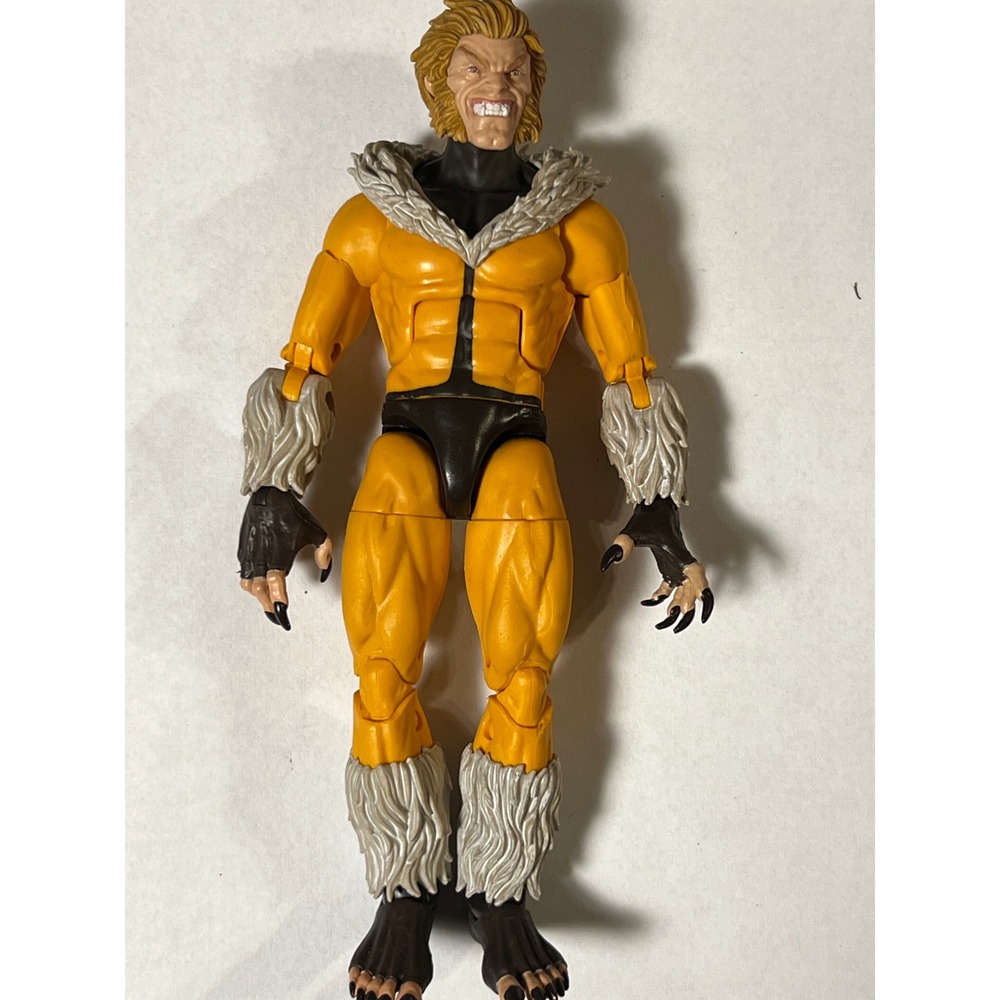 Marvel Legends Sabretooth X-Men Action Figure Yellow Brown Classic 6 Inch Scale‎